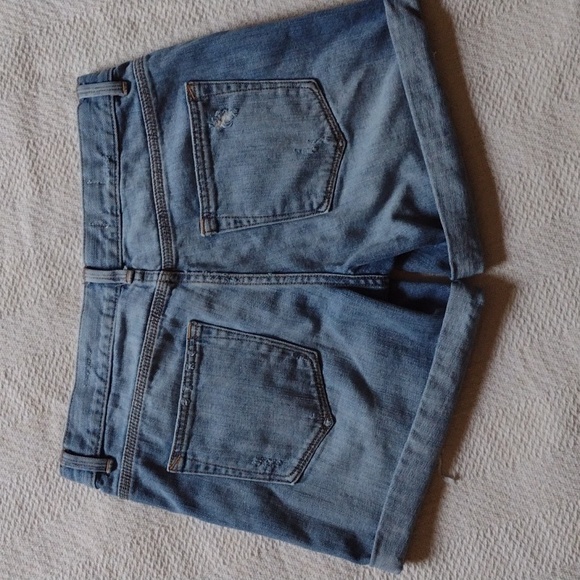 Gap 1969 Distressed Denim Sexy Boyfriend Shorts Size 27 - Picture 2 of 5